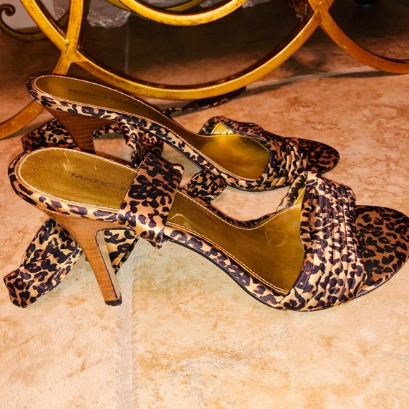 🔥 Sexy Marc Fisher Leopard Animal Print Satin Wrap Around Heels 7.5 flawed* - Picture 3 of 14